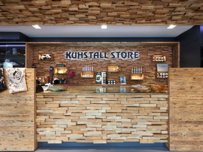 Kuhstall Store in Ischgl